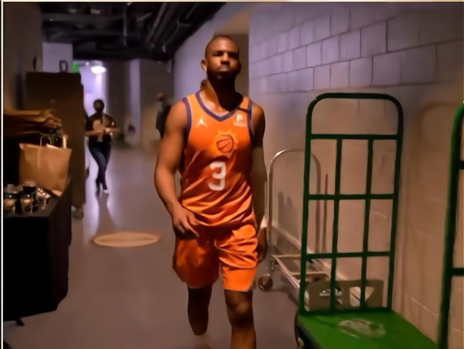 雄鹿夺冠字母哥哥,2021雄鹿夺冠字母哥怒吼