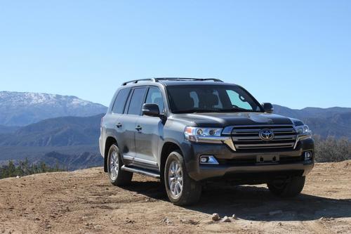 怎么跟车行驶安全,不知道司机怎么开车