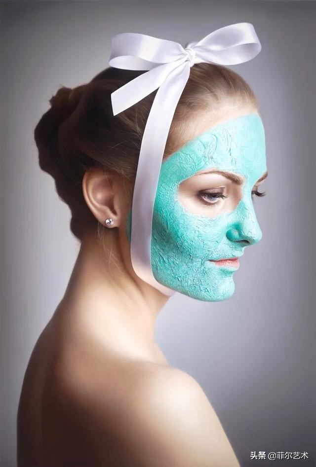 美女画家画美女，怎么看怎么美，看着她的画呼吸都要停滞了