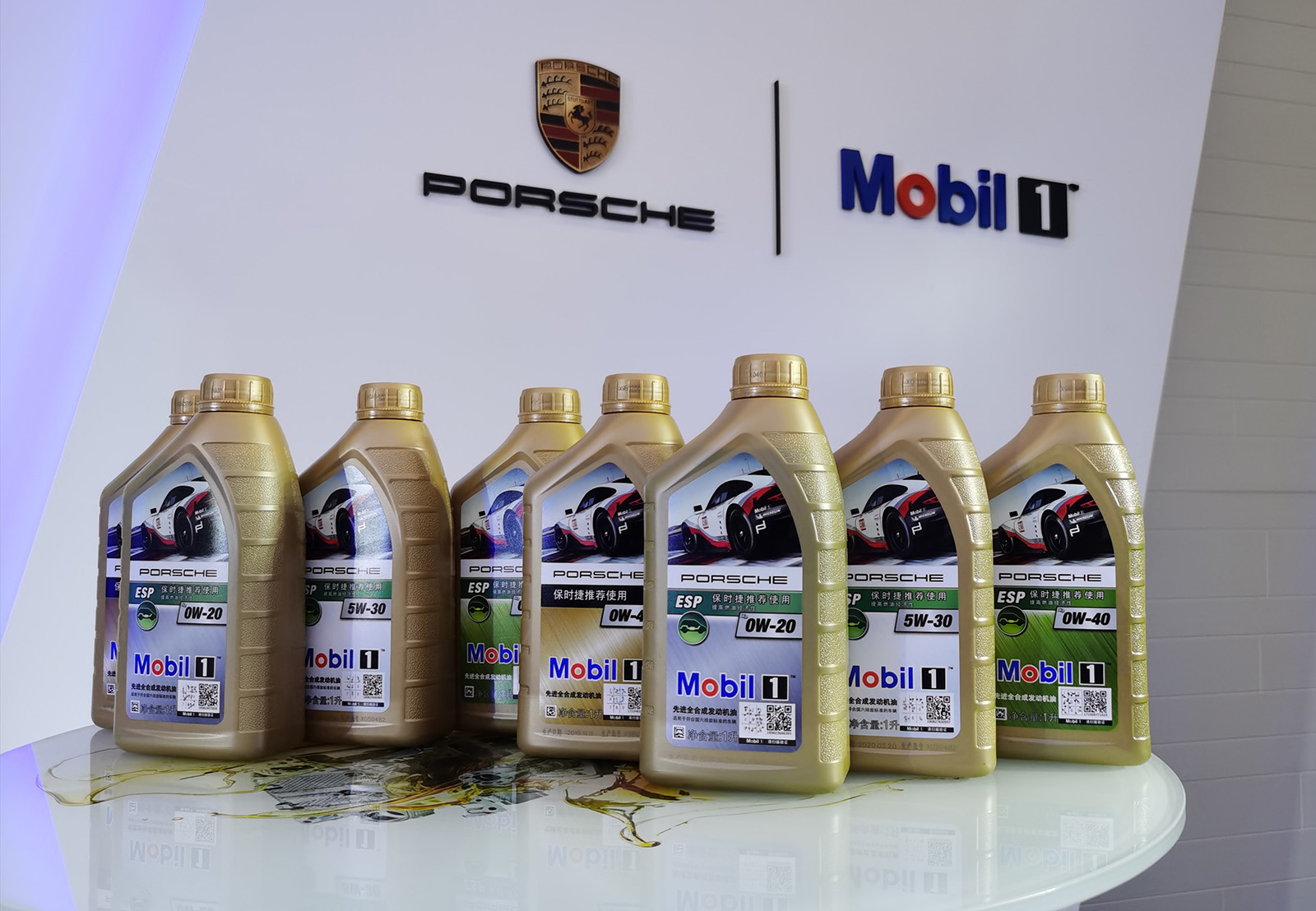 如何在聊天中表露你了解保时捷？*用御**机油是美孚1号