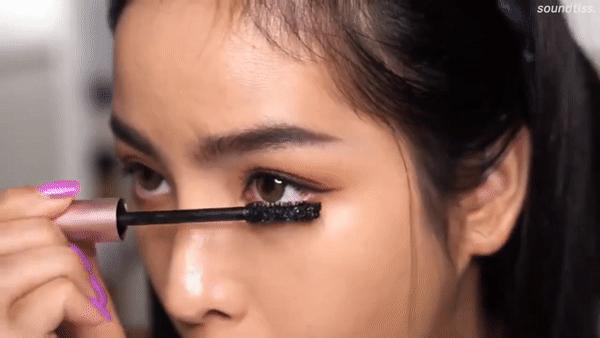 被称作泰国最美小花的90后，画上这个妆连Lisa都要被比下去