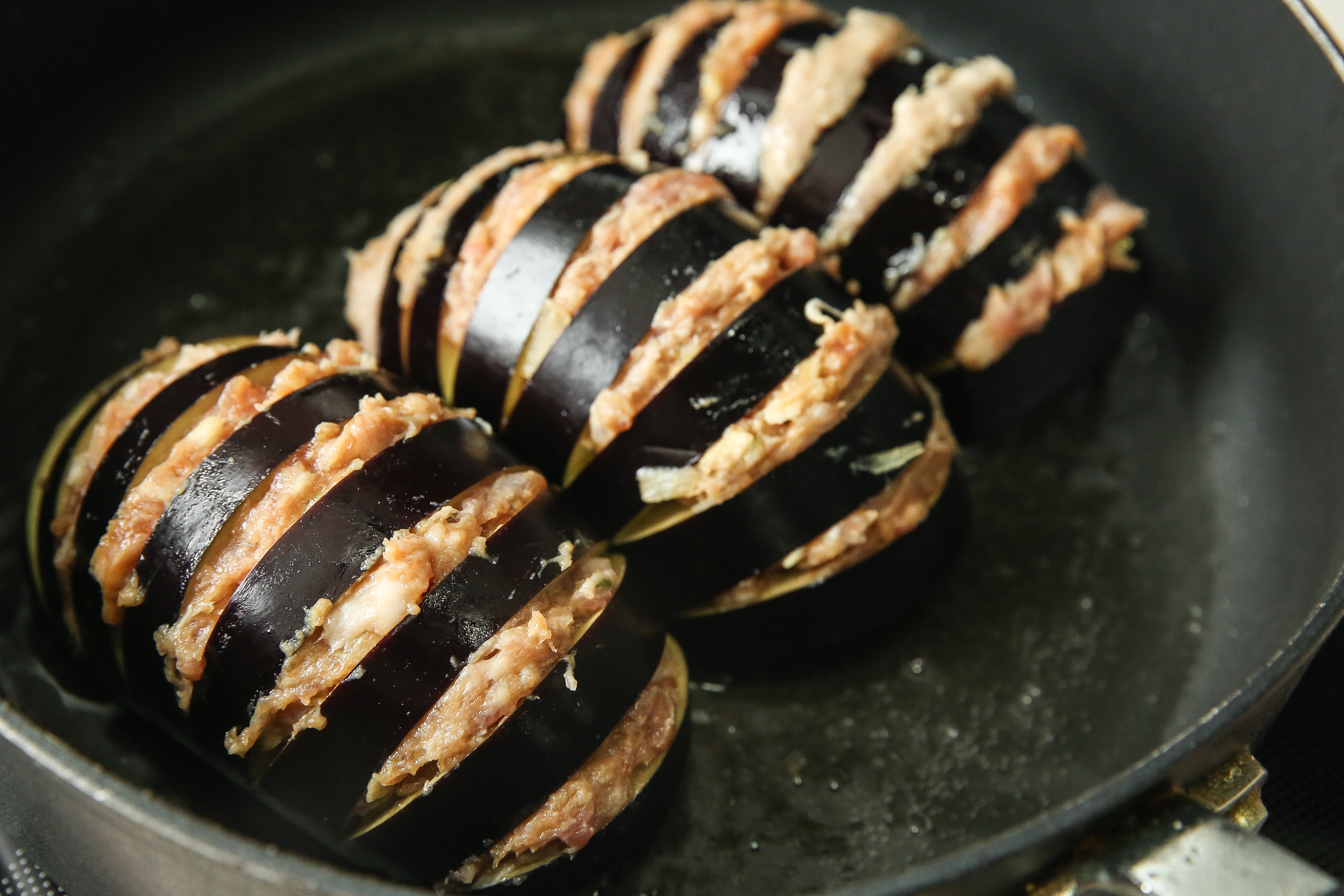 鲜香肉酿茄子也可以用破壁机制作