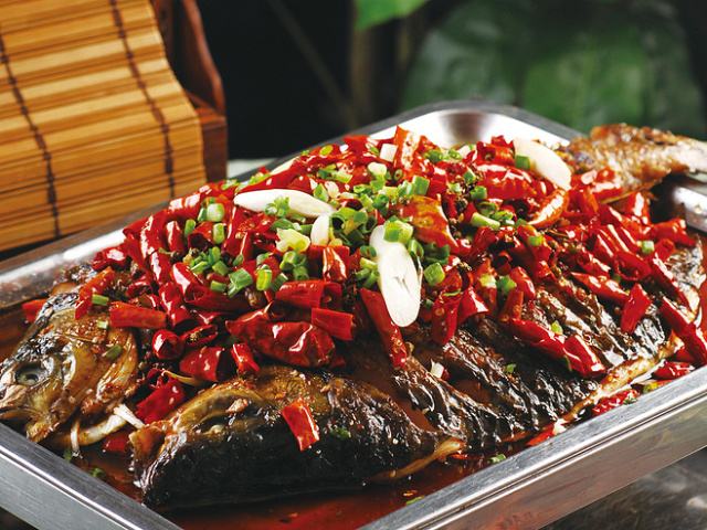 美味的烤鱼制作方法快学起来,怎么制作出来的烤鱼最好吃