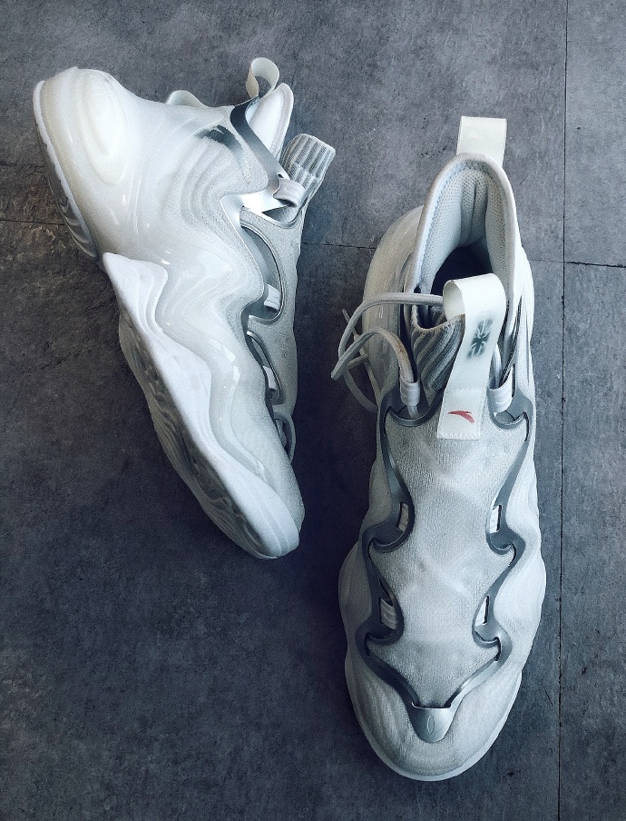 安踏最新款的鞋是什么鞋,安踏2023年新品鞋多少钱