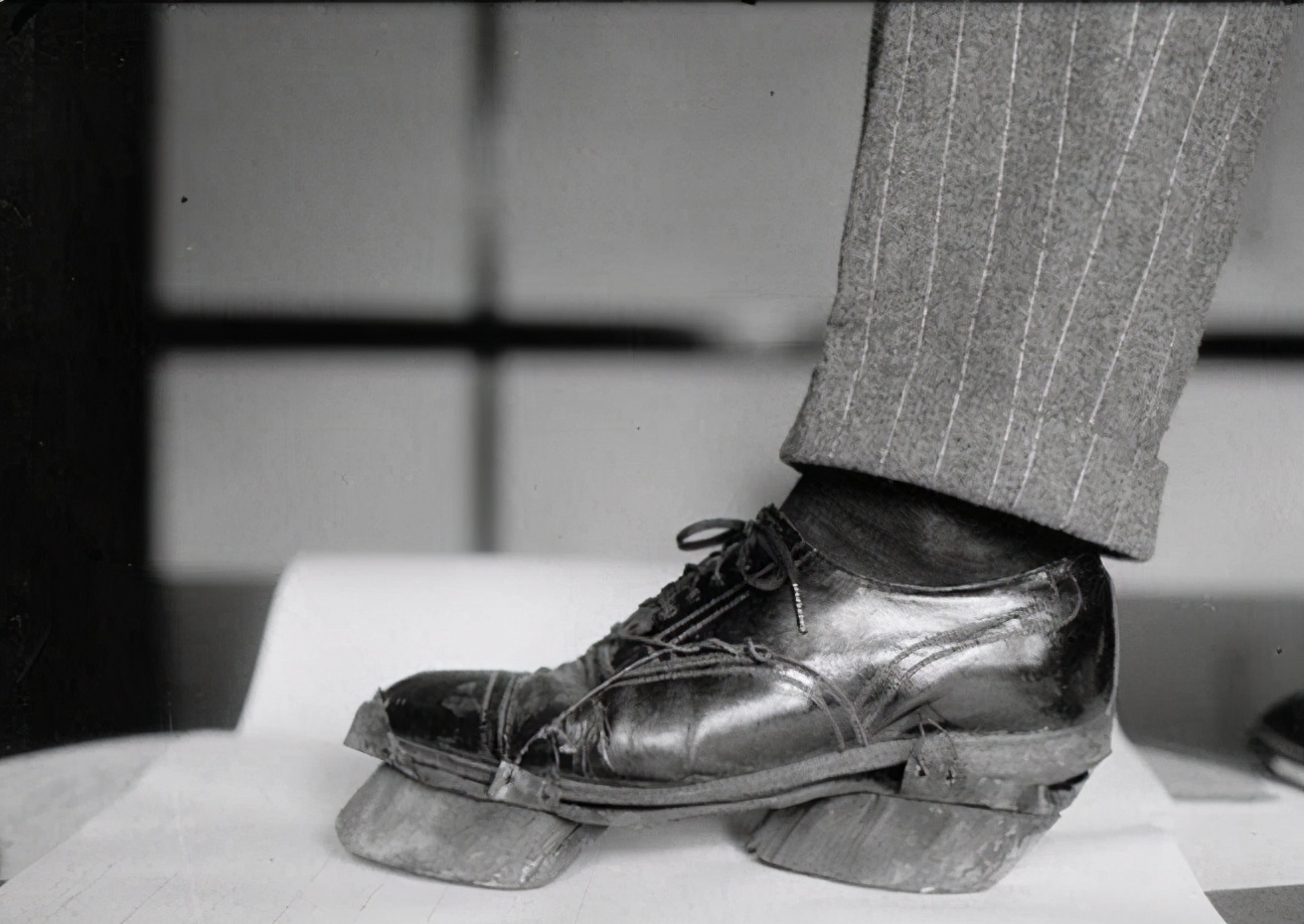 历史上真实的50张老照片,历史上一些令人震撼的老照片