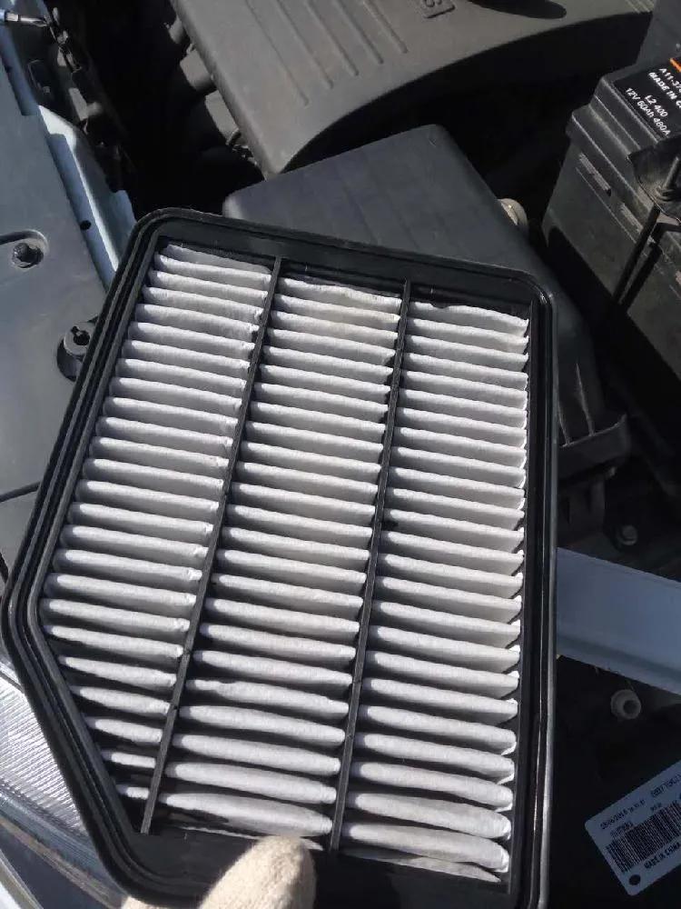 自己动手更换空气滤芯教程,自己动手更换发动机空气滤芯省钱