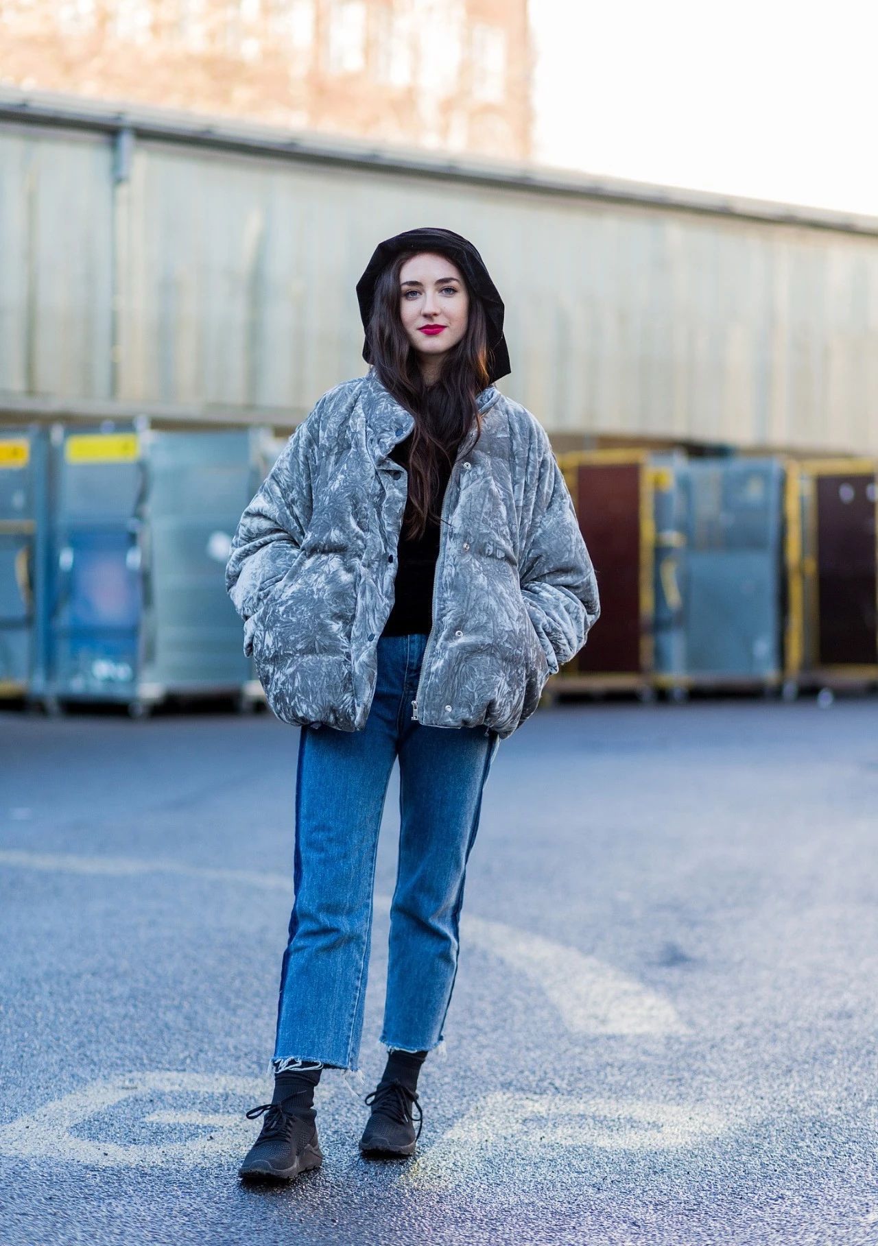 150斤面包服显瘦,面包服加直筒裤