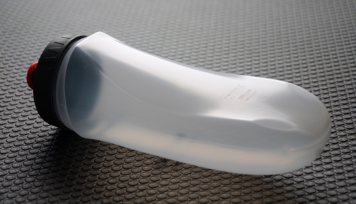 户外跑步必备小装备有哪些,北方冬季户外跑步运动套装推荐