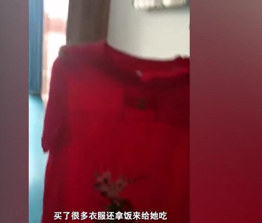 假扮老人回家探望父母,83岁老人假扮小奶奶