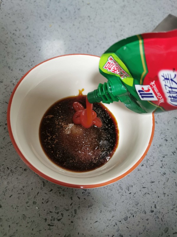 不管什么鱼怎样做才好吃,做鱼去腥只需三种调料