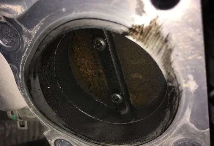 新飞度有魔术座椅吗,新飞度加导航