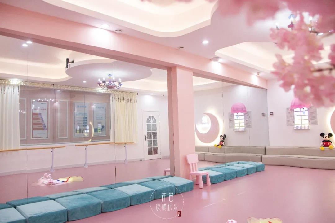 许昌小公主养成地又开新店啦！来见识一下，什么叫学舞蹈的气质