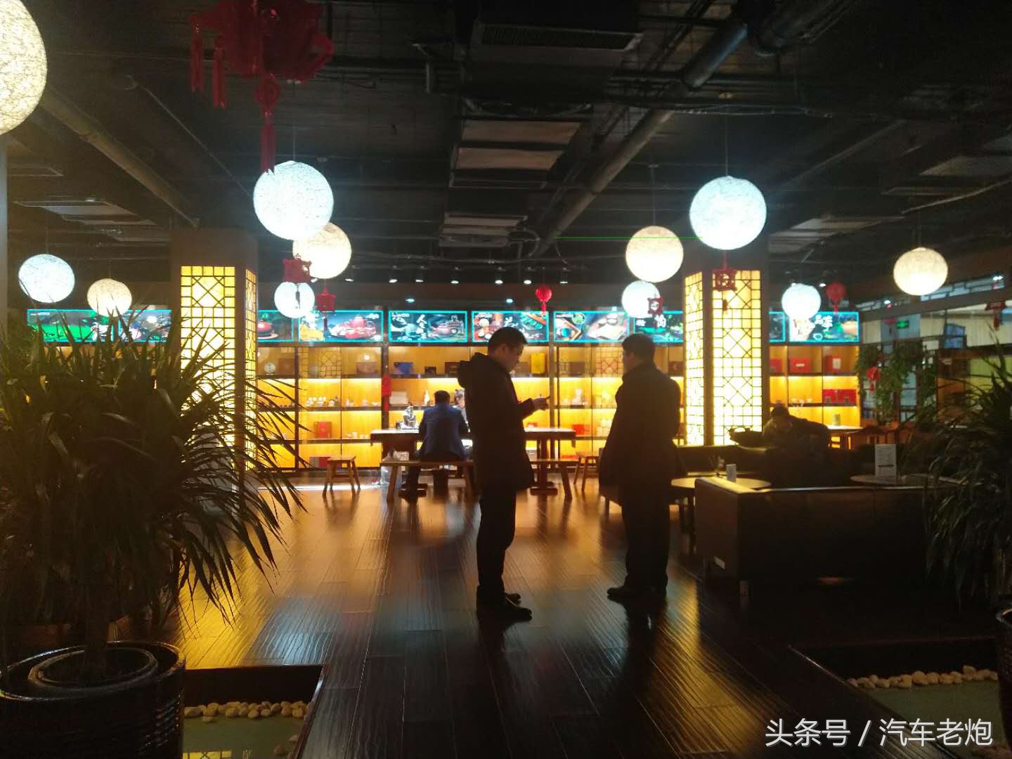 和想象的不一样,聊聊现在的奥迪汽车4s店