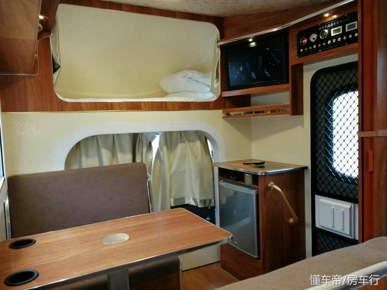 房车推荐10万到20万之间独立厨房,房车大全20万以下五人座