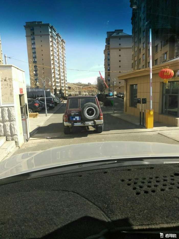 同时拥有4台途乐是何感觉？爬冰豁沙子当真无所不能！