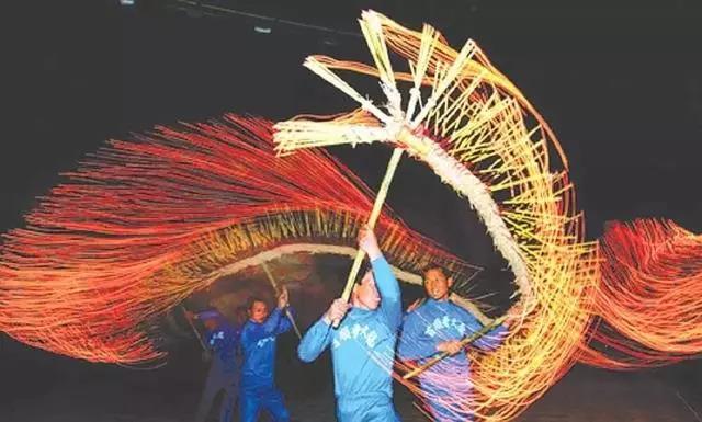 广东多彩民俗闹元宵,广东人春节期间的民俗活动有哪些