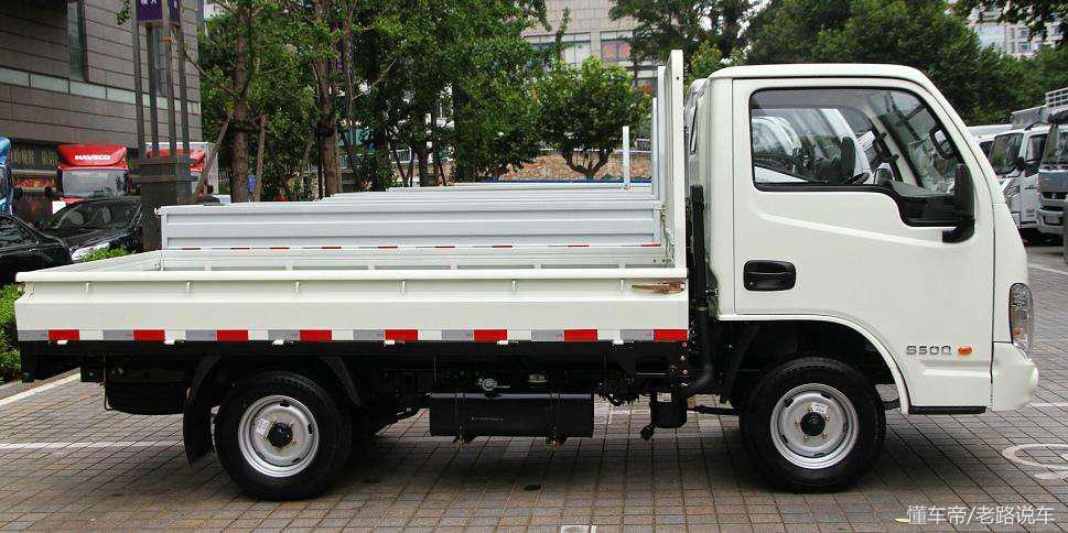 南京依维柯跃进小福星微卡,跃进小福星双排微卡多少钱