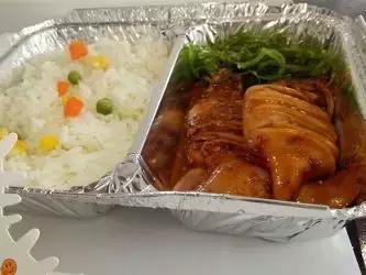 济南这家正宗清真菜美味又营养,济南这家店特色瓦片烤肉