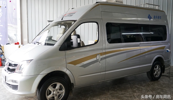 原厂豪华2018款大通长轴b型房车,大通无中门版的b型房车