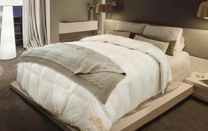 轻柔鹅绒被,鹅绒被是水洗还是机洗