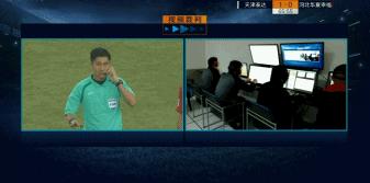 中超比赛角旗杆断裂,球员自己维修!网友:可以入选2018感动中国