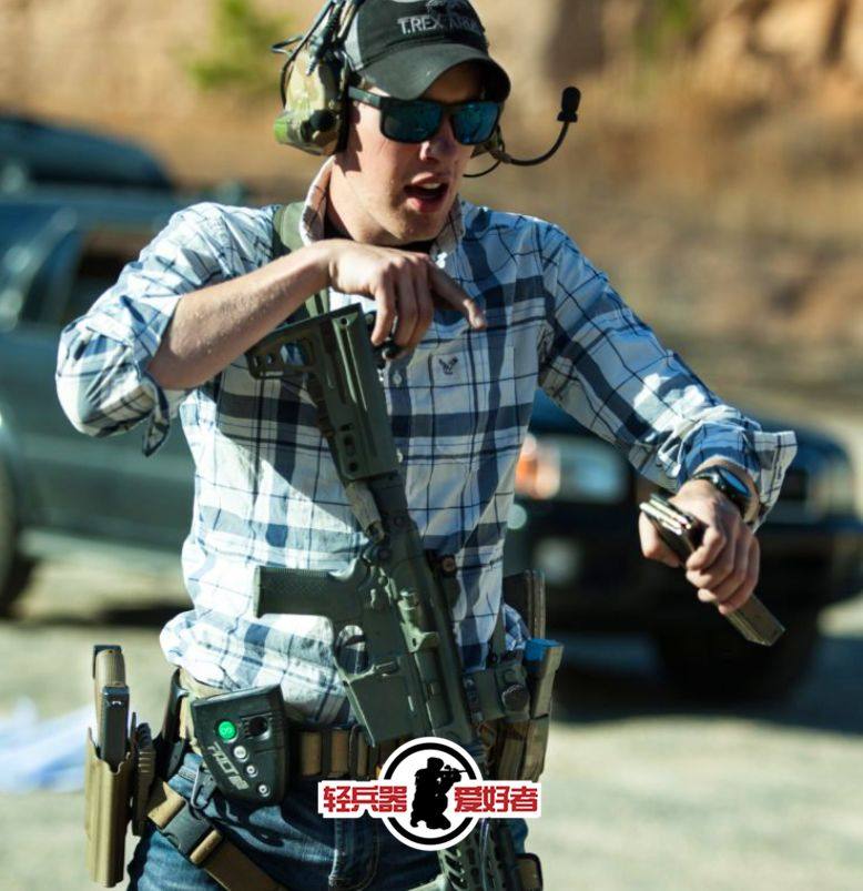 战术卢卡斯完整版,战术教父卢卡斯射击视频