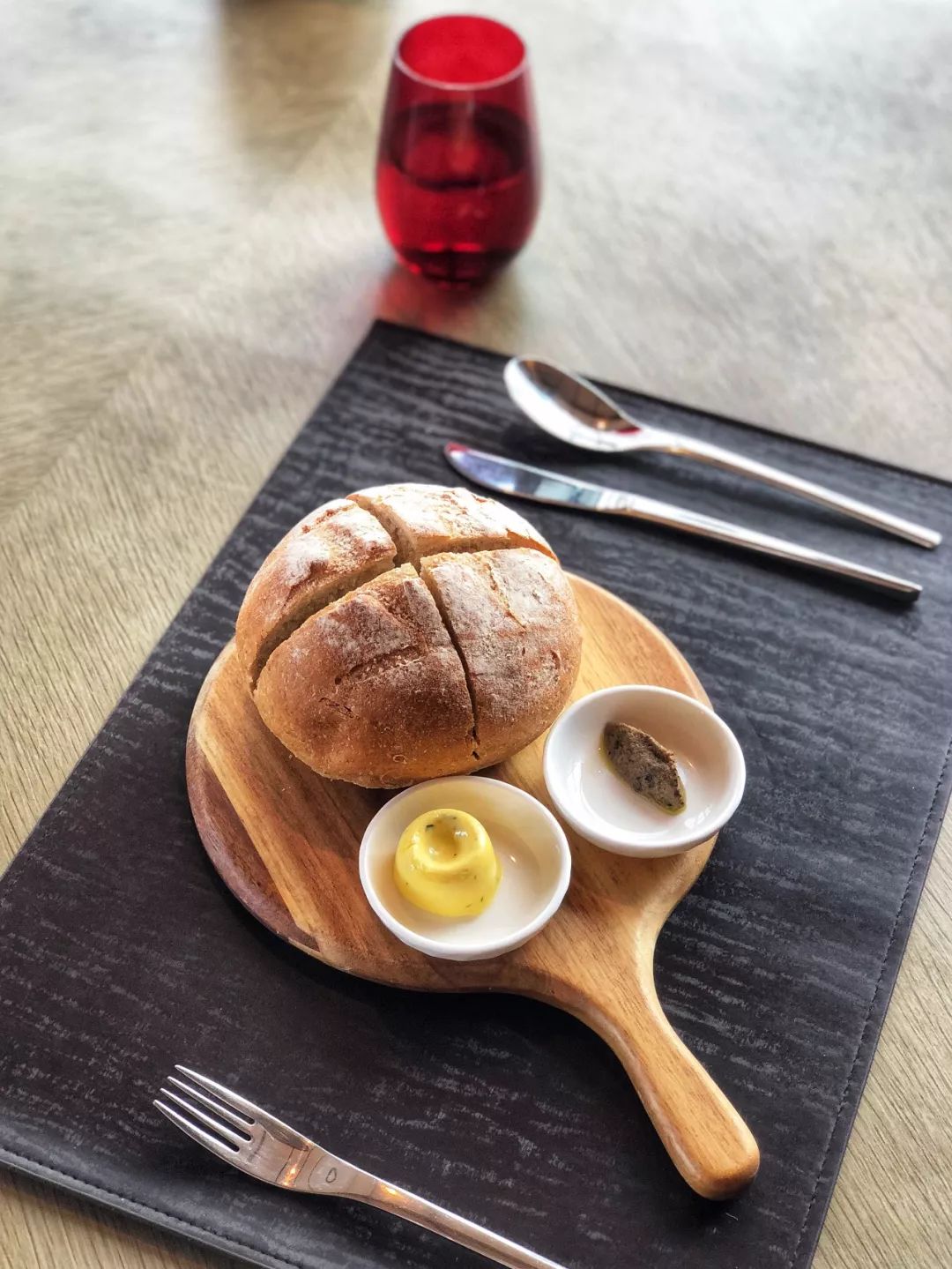 吃战斧牛排选刀,切牛排应该用什么刀