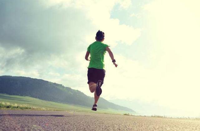 慢跑后却不怎么觉得饿,早起跑步太饿了怎么办