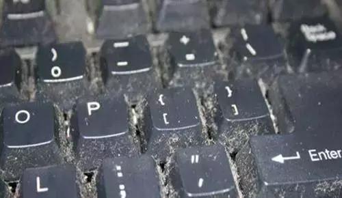 清洁软胶帮你清洁家里每个角落,清洁软胶如何把上面的污垢搞掉