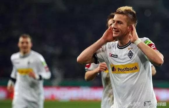 威斯特法布伦南看台罗伊斯,威斯特伦法罗伊斯