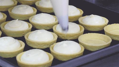 成都春熙路再添网红店铺鲍师傅听说要排队6小时