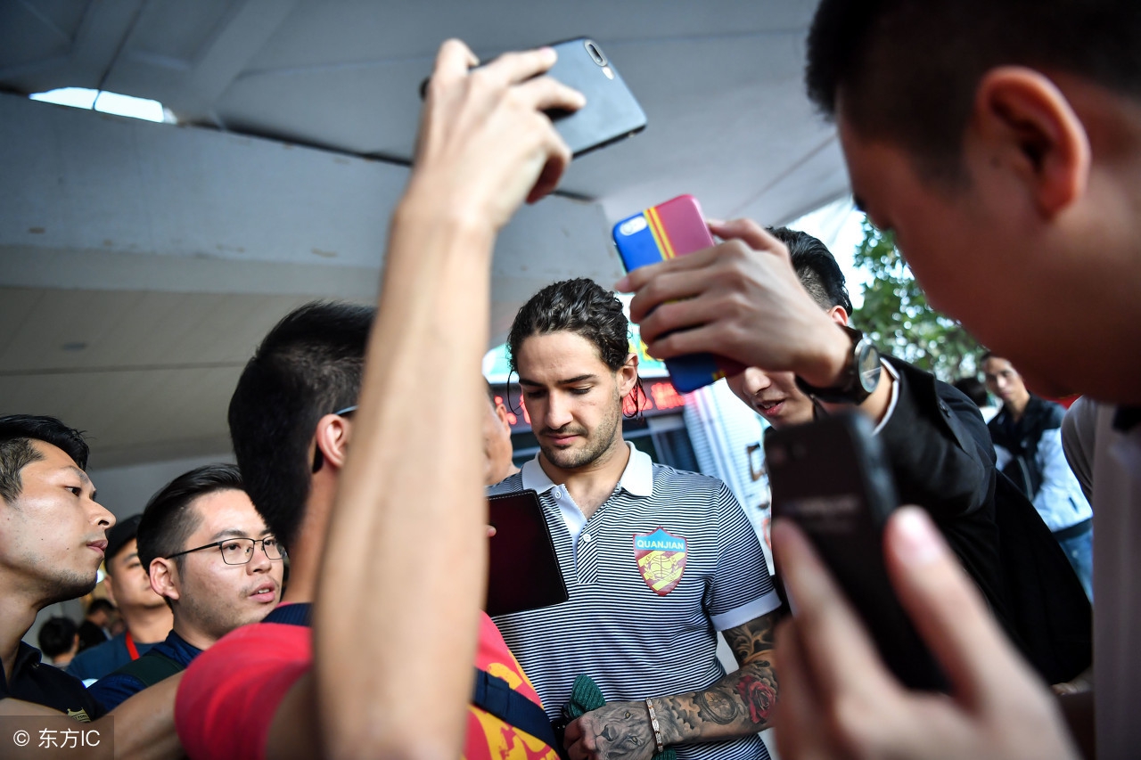 杩附鐑反瓒崇悆鐞冭糠,杩附鐑反鐞冭糠