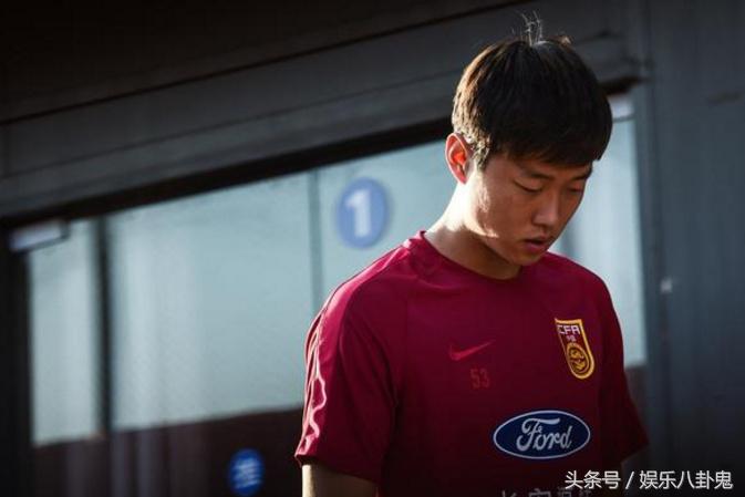 中国足球面对世界强队,中国足球小将打败其他豪门