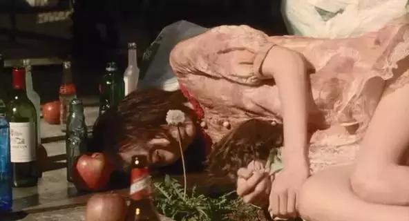 不愧是岛国，给*气娃充**娃拍了一部文艺片