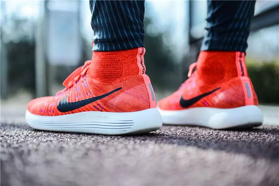 nikelunarepic评测,nikefree4.0flyknit