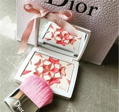 樱花限定款补水保湿,日系樱花大赏护肤品