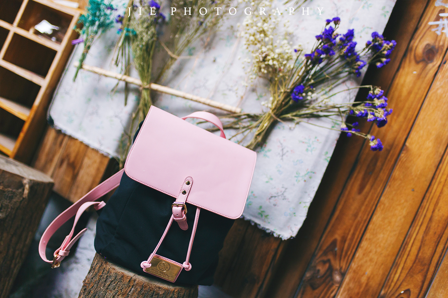 春风十里，不如“背”你——GASTONLUGA掀起最炫北欧风