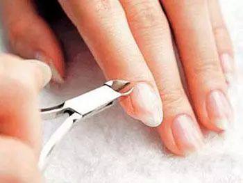 快速涂好指甲油的方法,学一下指甲油的正确涂法