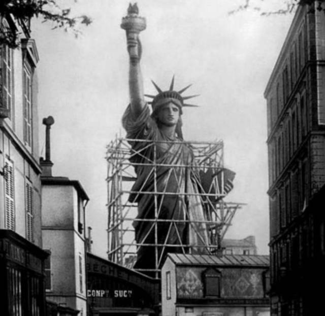 站着的霍金,站起来的霍金多高