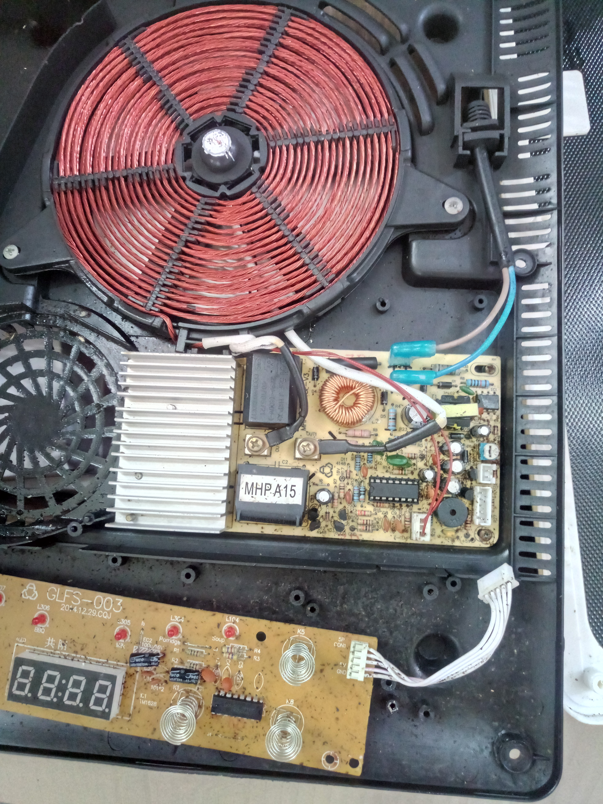 电磁炉放锅上去不加热,电磁炉不加热原因分析