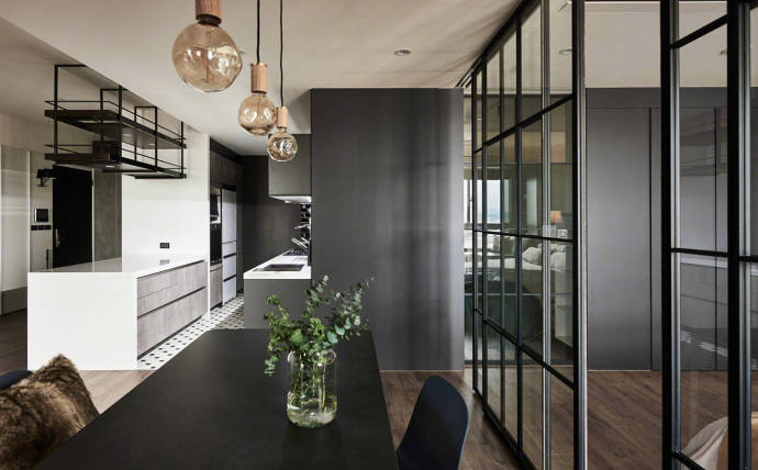 屋内通透玻璃墙,现代风格玻璃墙装修效果图