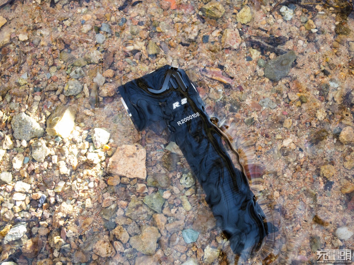 百变精灵ROFISR2手电入手体验