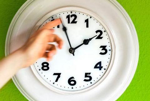 4月1日，在澳留学的我们做梦都会笑！因为又可以多睡一小时啦...