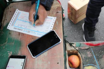 快递上的个人信息新骗局,央视揭秘虚拟快递黑链条