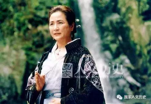 比起港片里这些“打女”，古墓丽影弱爆，选出你最喜欢的“侠女”