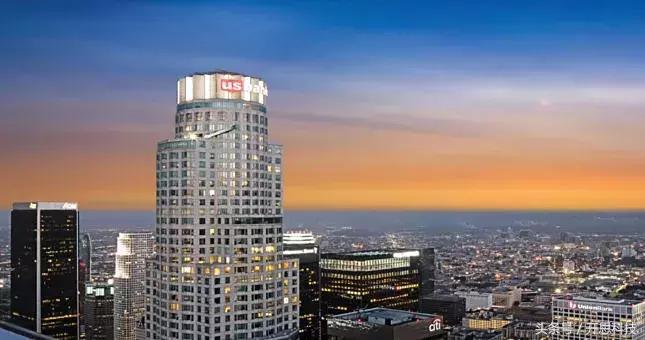 恐怖的高空旋转水滑梯,世上最恐怖的天空滑梯