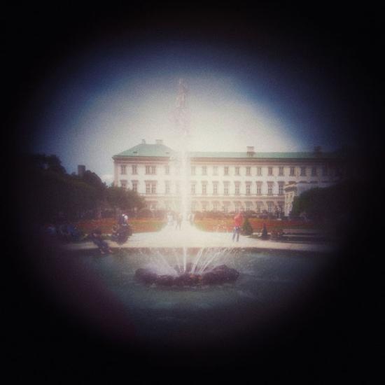 手机怎么拍摄背景虚化的照片,怎么用手机拍摄一寸照片证件照