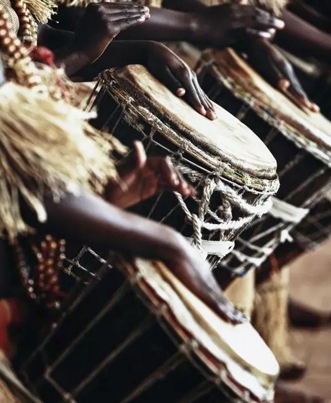 如何挑选一只适合自己的非洲鼓?