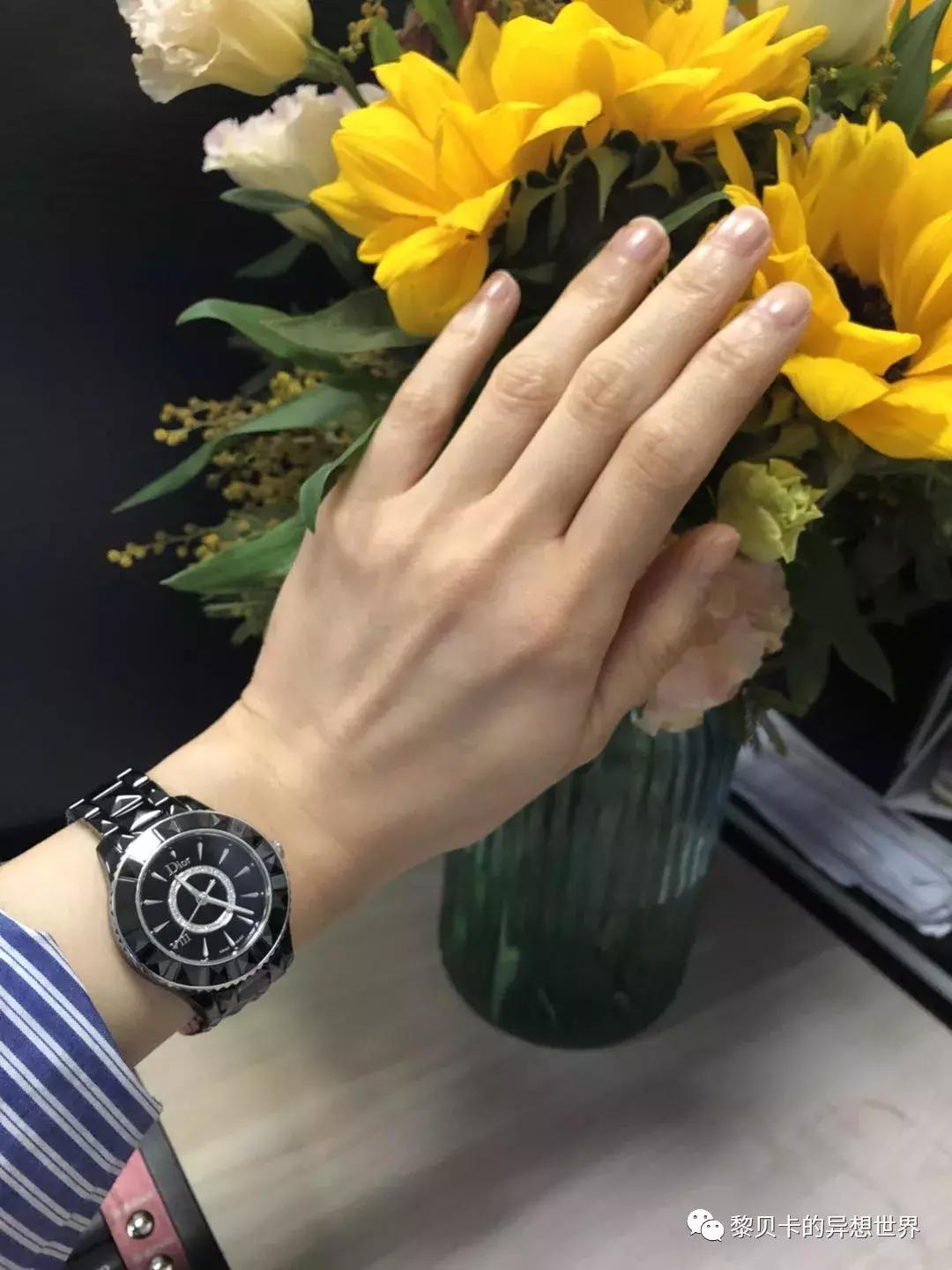 戴表和不戴表的对比照,男生戴表和不戴表有什么区别