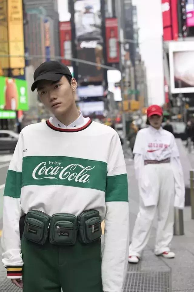 买了一双回力的鞋,买了一双二百多的鞋被骂